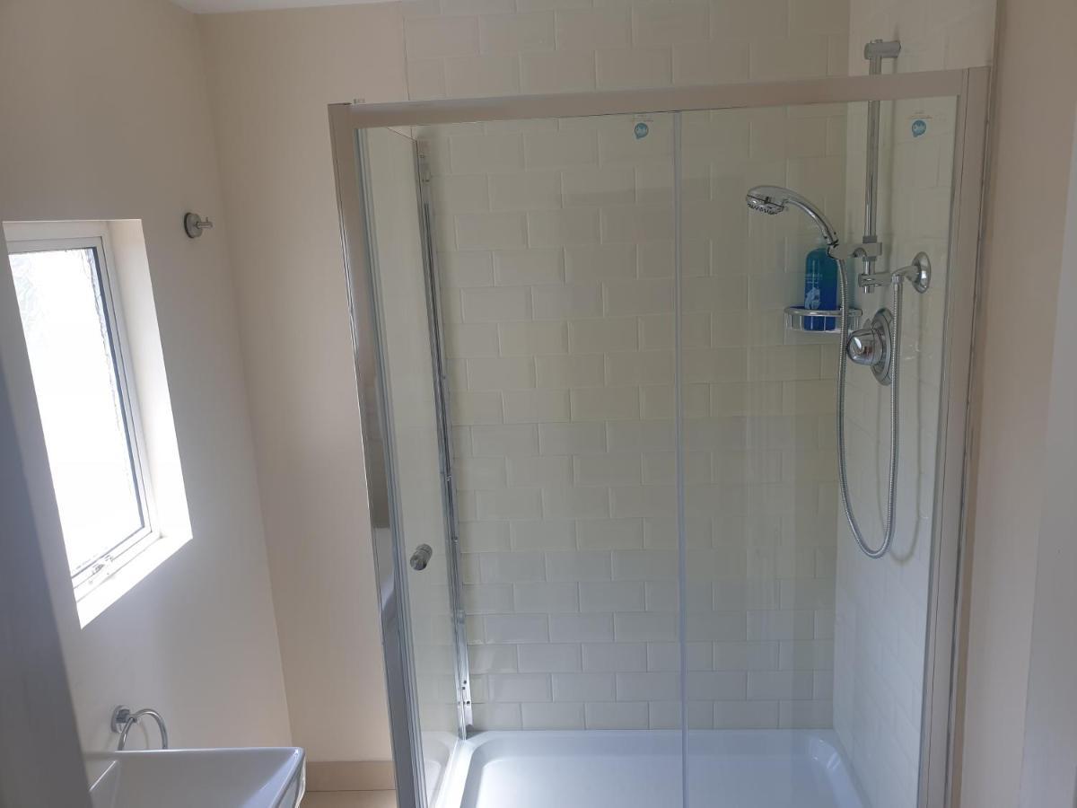 London Luxury Apartments 5 Min Walk From Ilford Station, With Free Parking Free Wifi Exterior photo