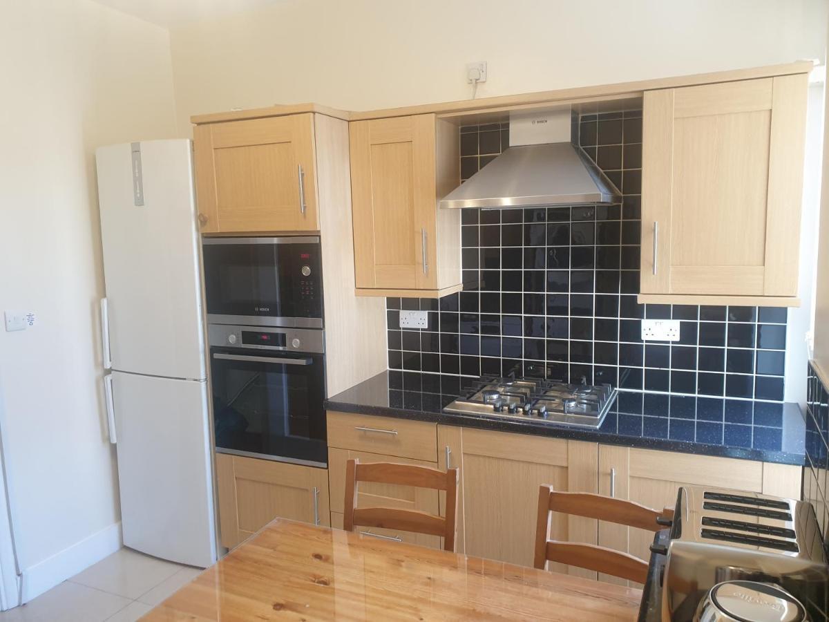 London Luxury Apartments 5 Min Walk From Ilford Station, With Free Parking Free Wifi Exterior photo